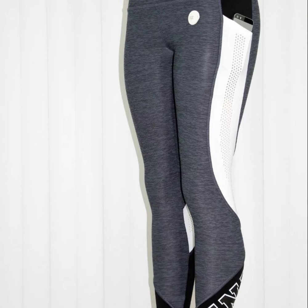 ❌❌SOLD ❌❌❌Ultimate High-Waist Pocket Leggings - Picture 2 of 3